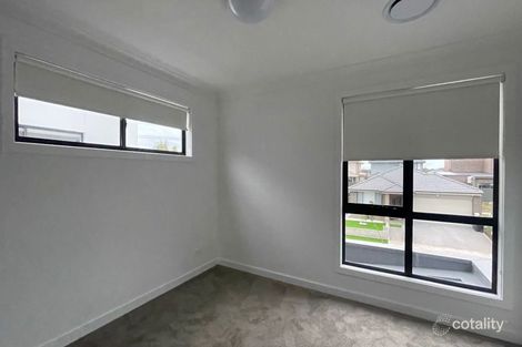 5 Navy Rd, Jordan Springs, NSW 2747