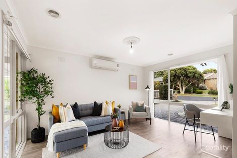 Property photo of 5 Septimus Close Mill Park VIC 3082