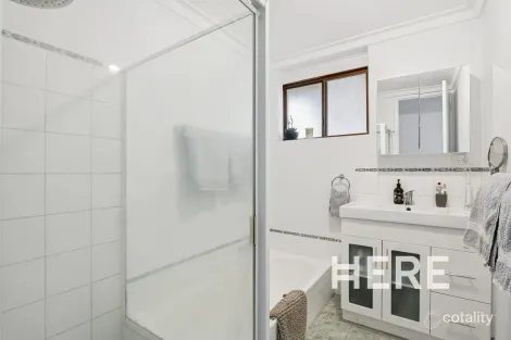 Property photo of 24 Arawa Place Craigie WA 6025