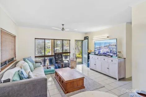 Property photo of 14 Kavieng Street Trinity Beach QLD 4879