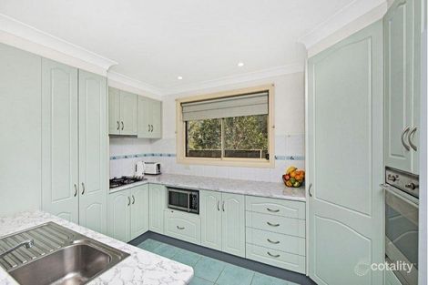 Property photo of 56 Green Close Mardi NSW 2259