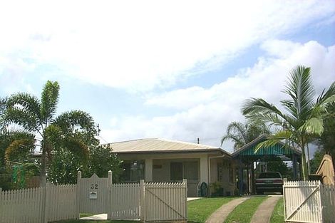 32 Davis Cl, Manoora, QLD 4870