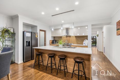 Property photo of 30 Compton Way Clyde North VIC 3978