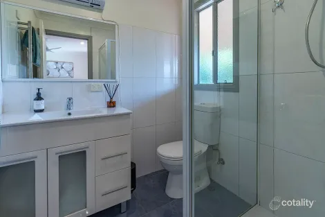 Property photo of 9 Nauta Terrace Mallacoota VIC 3892