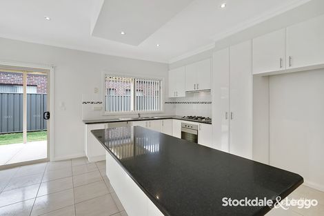 Property photo of 7 Grampians Drive South Morang VIC 3752