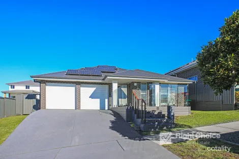 15 Oak Farm Rd, Calderwood, NSW 2527