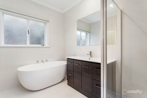 Property photo of 52 Hill Road Balwyn North VIC 3104