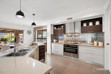 Property photo of 4 Taree Court Ferntree Gully VIC 3156