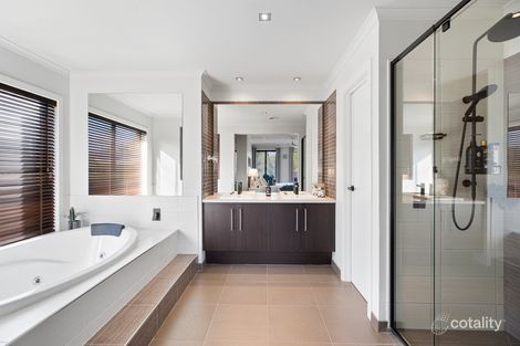 Property photo of 4 Taree Court Ferntree Gully VIC 3156