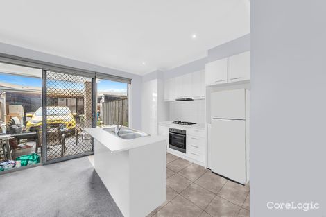 Property photo of 10 Nanea Path Cranbourne VIC 3977