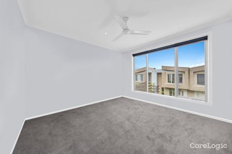Property photo of 10 Nanea Path Cranbourne VIC 3977