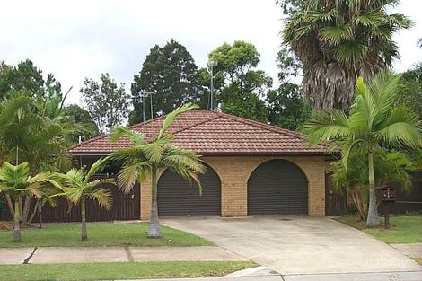 183 Olsen Ave, Labrador, QLD 4215