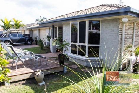Property photo of 15 Lakeshore Place Little Mountain QLD 4551