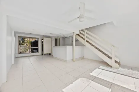 Property photo of 22/81 Olsen Avenue Labrador QLD 4215