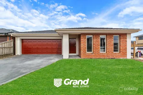 39 Ezra St, Cranbourne East, VIC 3977