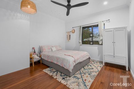 Property photo of 124 Nursery Road Holland Park West QLD 4121