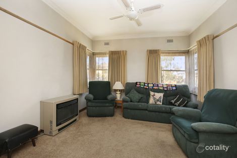 Property photo of 1 Gladhall Avenue Thornbury VIC 3071
