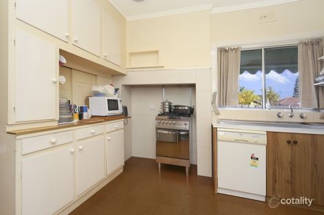 Property photo of 1 Gladhall Avenue Thornbury VIC 3071