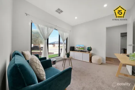 Property photo of 81 Clementine Boulevard Tarneit VIC 3029