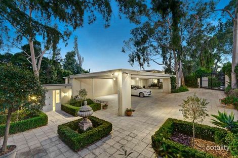 Property photo of 2 Mackennel Street Ivanhoe East VIC 3079