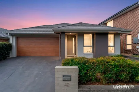 42 Fernlea Cres, Marsden Park, NSW 2765