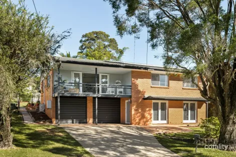 8 Belford St, Kenmore, QLD 4069