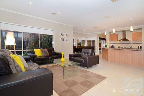 Property photo of 6 University Drive Taylors Hill VIC 3037