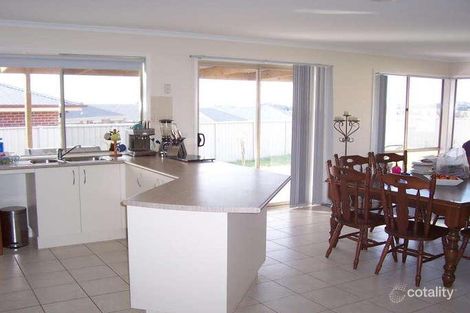 Property photo of 90 Cottage Crescent Kilmore VIC 3764