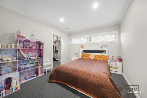 Property photo of 2 Wethers Road Donnybrook VIC 3064
