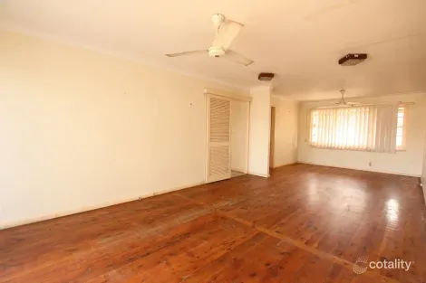 Property photo of 32 Harvey Street Macquarie Fields NSW 2564