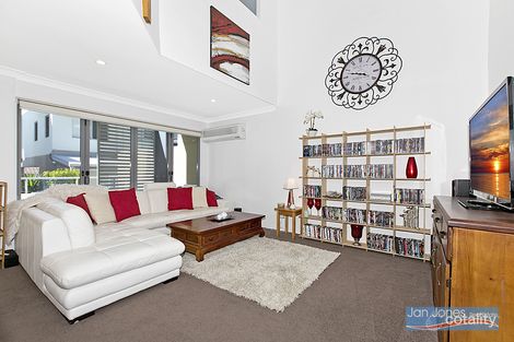 Property photo of 7/8-10 Georgina Street Woody Point QLD 4019