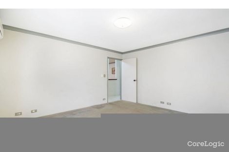 Property photo of 2 Dalkeith Cove Kinross WA 6028