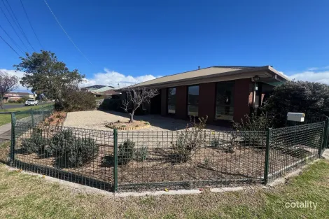 1 TAVISTOCK CT, HAMLYN HEIGHTS, VIC 3215