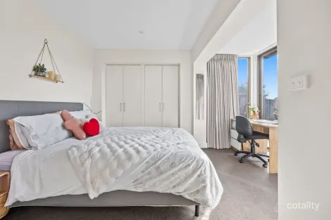 Property photo of 353A Mascoma Street Strathmore Heights VIC 3041