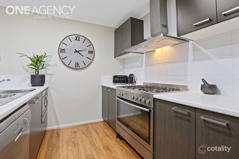 Property photo of 10 Fieldstone Avenue Warragul VIC 3820