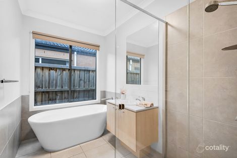 Property photo of 9 Brinkerhoff Crescent Point Cook VIC 3030