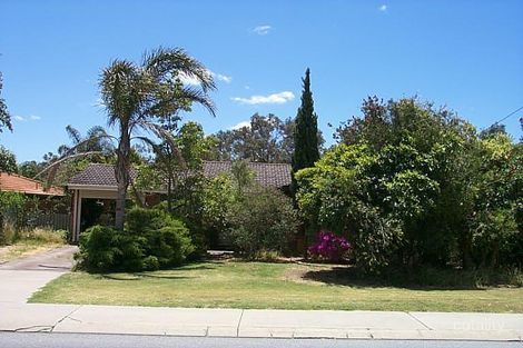 21 Brookside Ave, Kelmscott, WA 6111