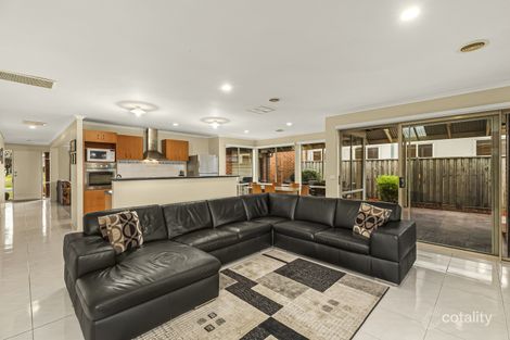 Property photo of 16 Illawarra Circuit Taylors Hill VIC 3037