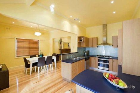 Property photo of 228 Ohea Street Pascoe Vale South VIC 3044