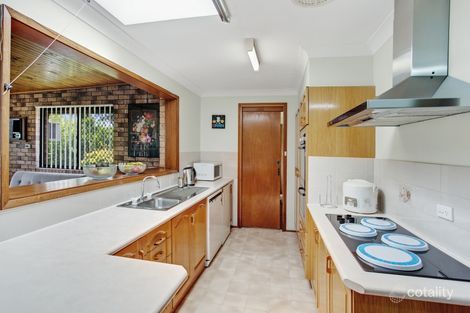 Property photo of 24 Kenley Crescent Macquarie Hills NSW 2285