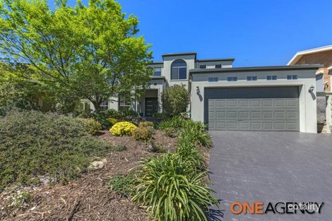 Property photo of 18 Tully Place Jerrabomberra NSW 2619