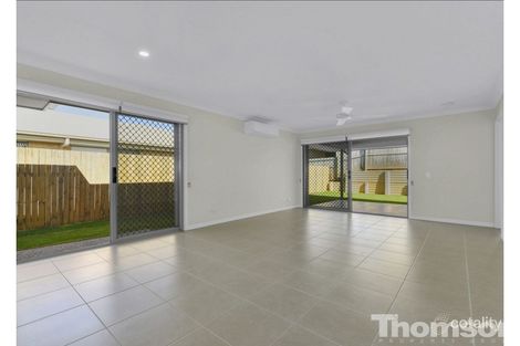 Property photo of 27 Midgley Street Dakabin QLD 4503