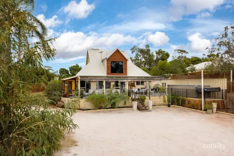 Property photo of 31 Tobin Way Woorree WA 6530