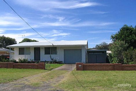 18 Woolstencraft St, Shoalhaven Heads, NSW 2535