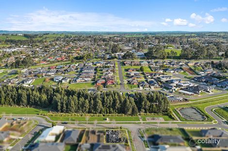 Property photo of 8 St Mabyn Avenue Drouin VIC 3818