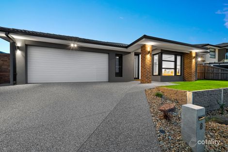 Property photo of 8 Lysanne Crescent Berwick VIC 3806