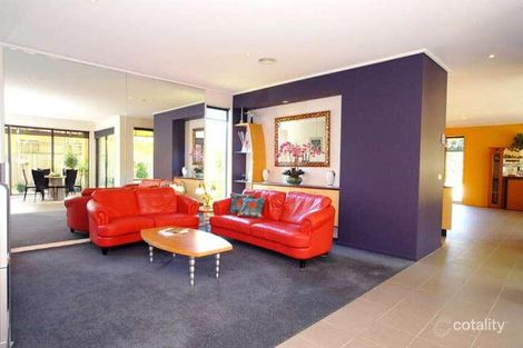 Property photo of 17 Herriotts Boulevard Glen Waverley VIC 3150