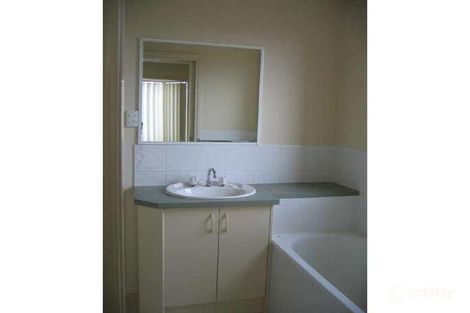 Property photo of 9 Wakenshaw Crescent Pakenham VIC 3810
