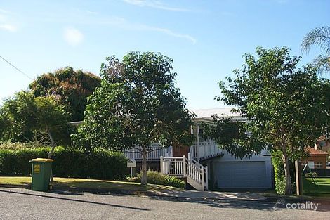 93 Robert St, Labrador, QLD 4215