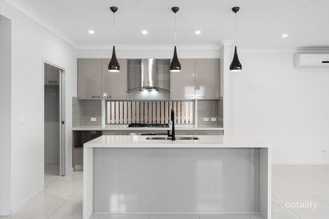 Property photo of 43 Peranga Street Manly QLD 4179